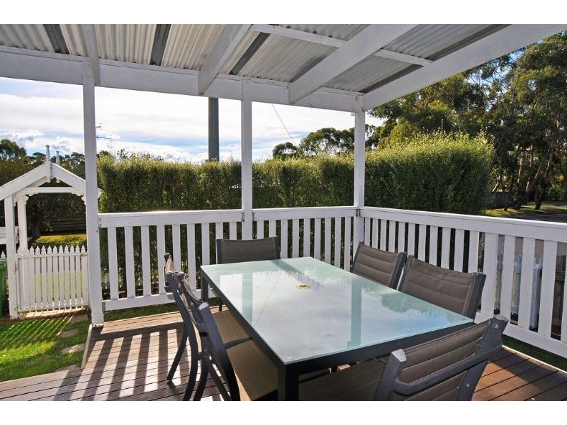 2 Tower St, Inverloch VIC 3996