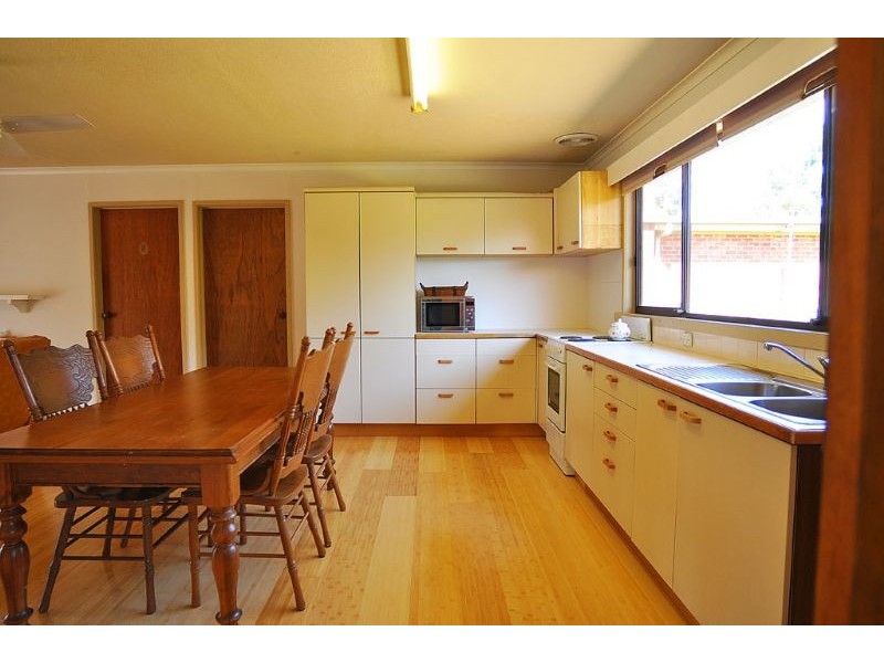 57 Dixon St, Inverloch VIC 3996