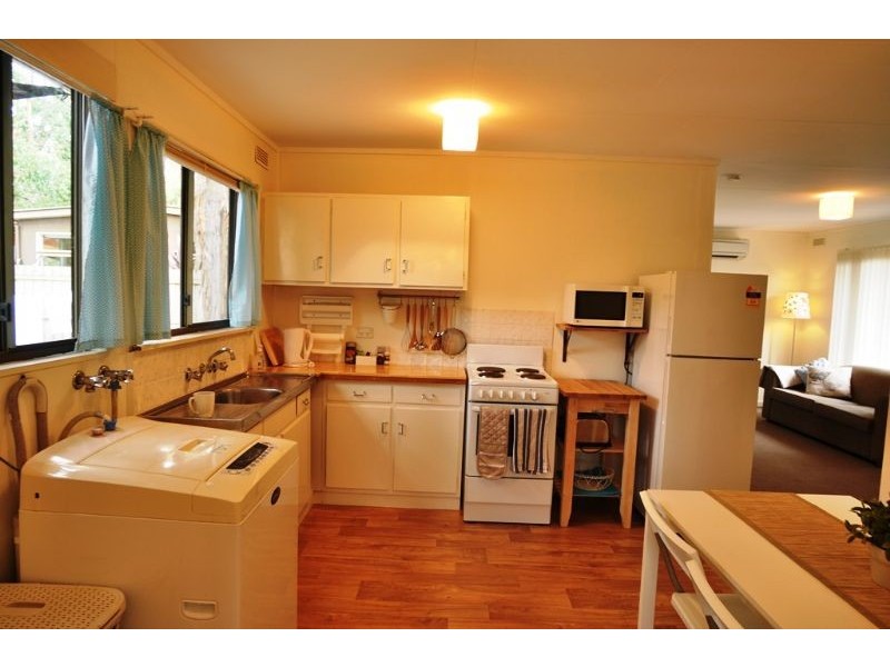 84 Pier Road, Inverloch VIC 3996