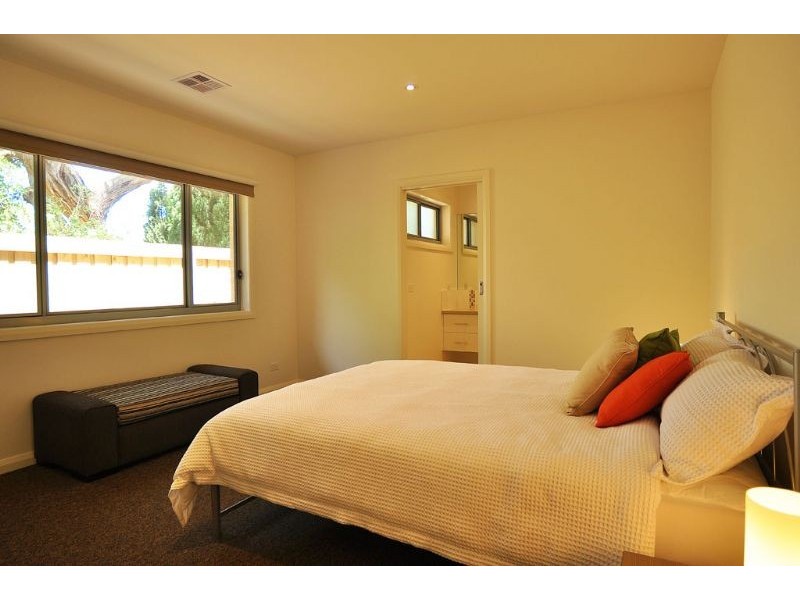 16a Grandview Grove, Inverloch VIC 3996