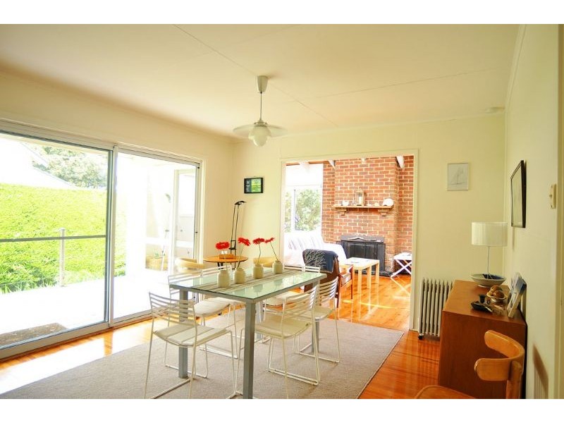 61 Bayview Ave, Inverloch VIC 3996