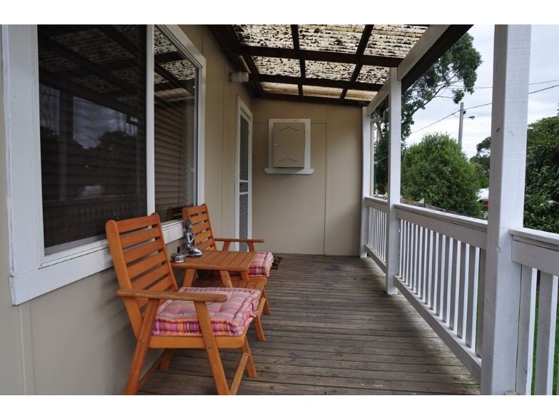 2 Wilson Avenue, Inverloch VIC 3996