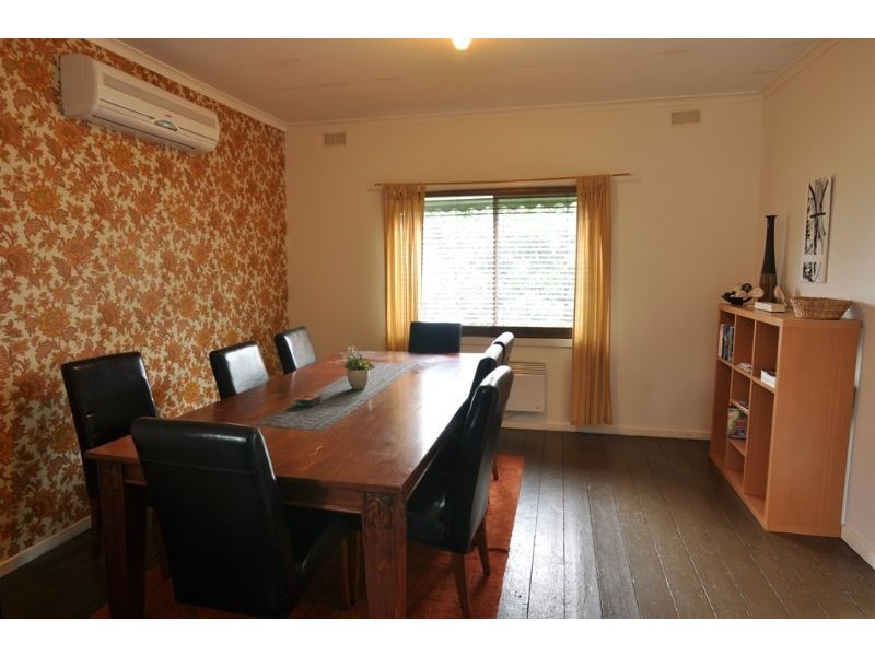 2 Wilson Avenue, Inverloch VIC 3996