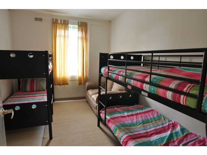 2 Wilson Avenue, Inverloch VIC 3996