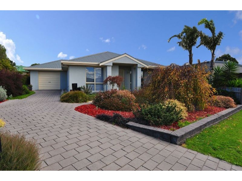 10 The Mews, Inverloch VIC 3996