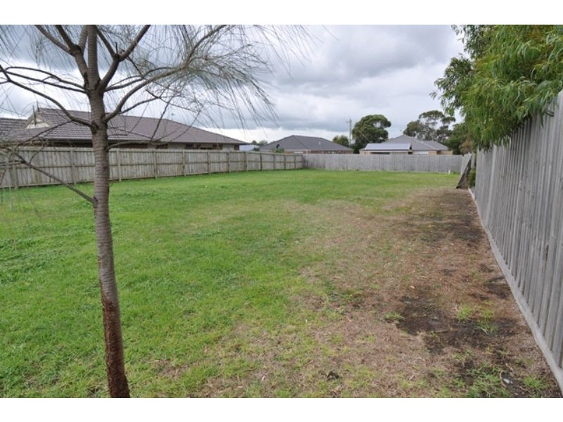 3 Somerset Plc, Inverloch VIC 3996