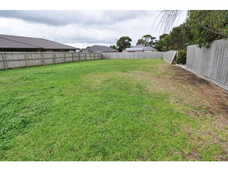 3 Somerset Plc, Inverloch VIC 3996