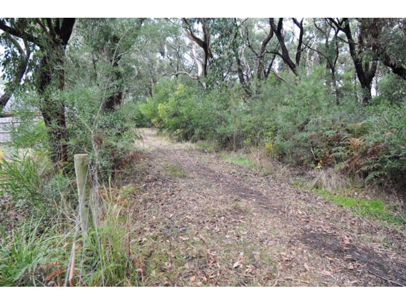 9 Messmate Tce, Inverloch VIC 3996