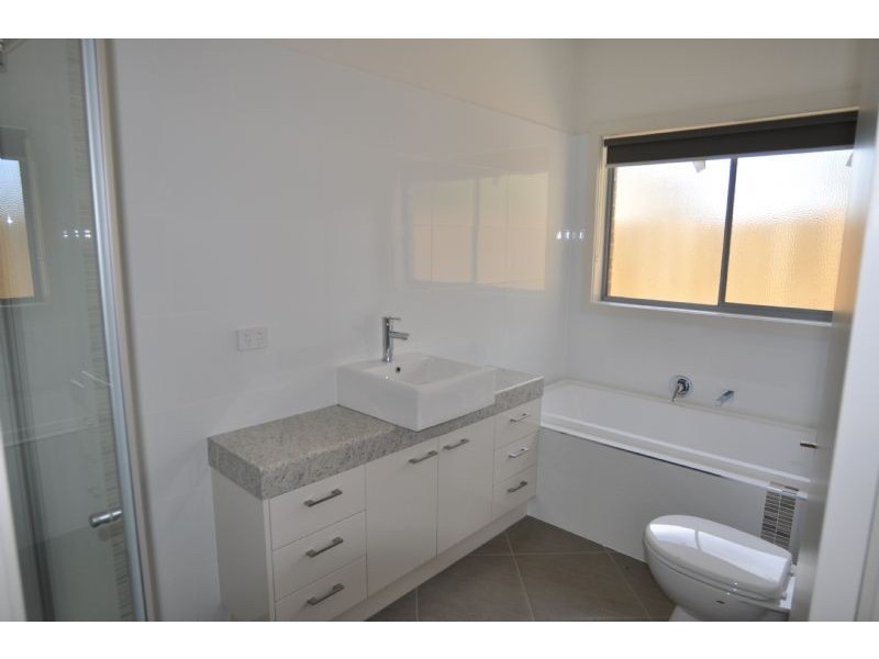 2/74 Williams Street, Inverloch VIC 3996