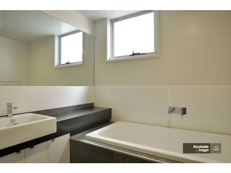2/2 Western Court, Inverloch VIC 3996
