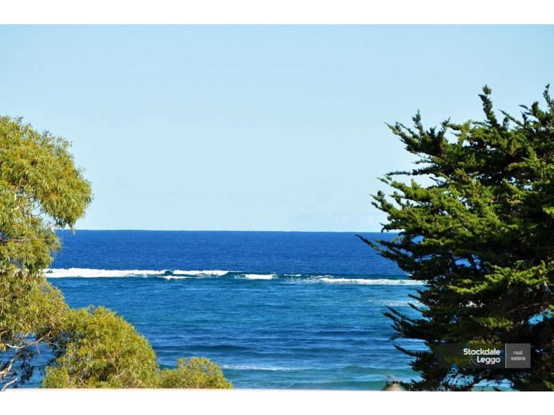 2/2 Western Court, Inverloch VIC 3996
