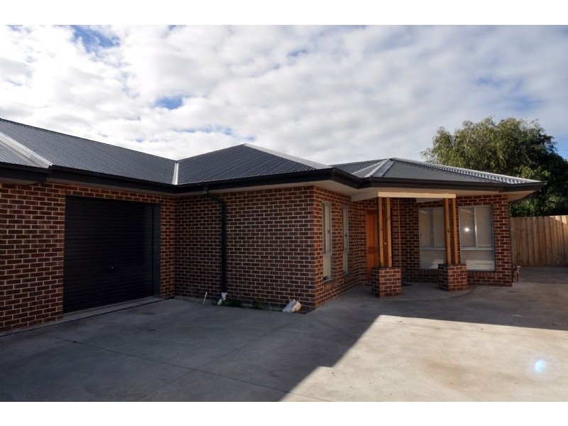 1 & 2 /74 Williams Street, Inverloch VIC 3996