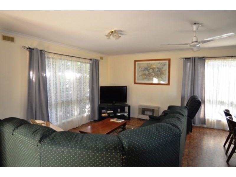 3 Usher Court, Inverloch VIC 3996