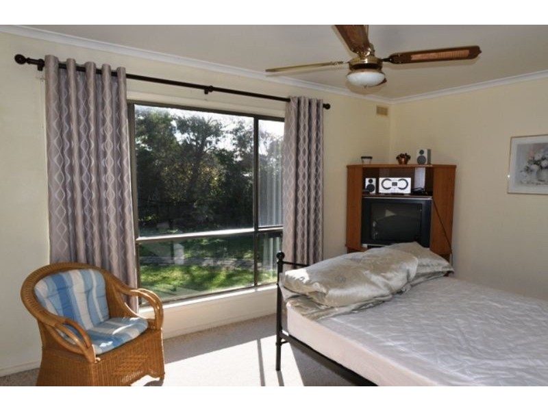 3 Usher Court, Inverloch VIC 3996