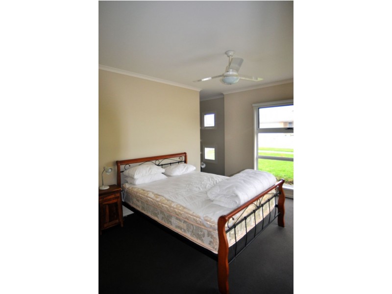 46 Beachcomber Avenue, Inverloch VIC 3996