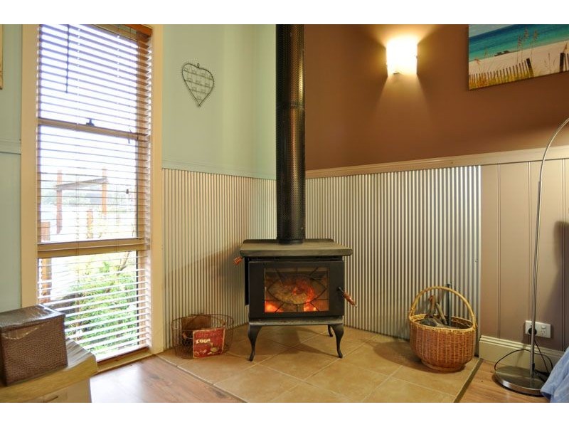 13 Canterbury Road, Venus Bay VIC 3956