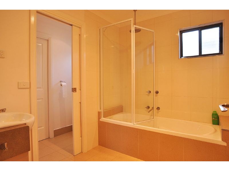 111 Toorak Rd, Inverloch VIC 3996