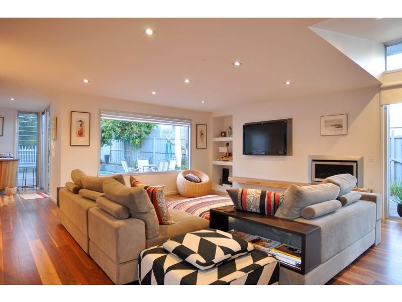 14 Ebor Avenue, Inverloch VIC 3996