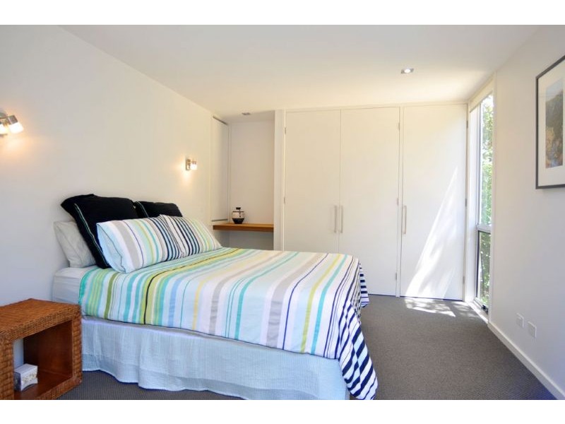 14 Ebor Avenue, Inverloch VIC 3996