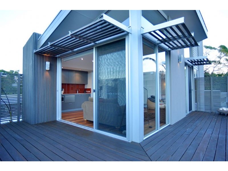 14 Ebor Avenue, Inverloch VIC 3996