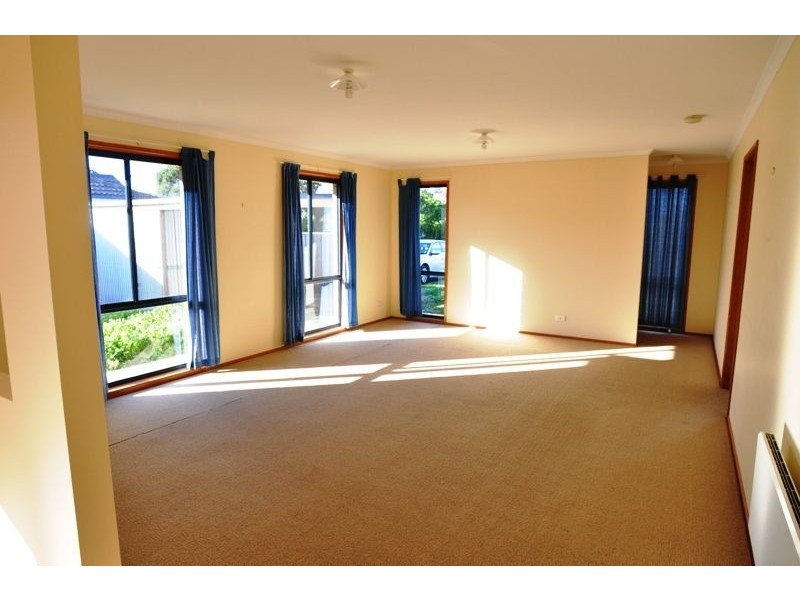21 Ullathornes Road, Inverloch VIC 3996