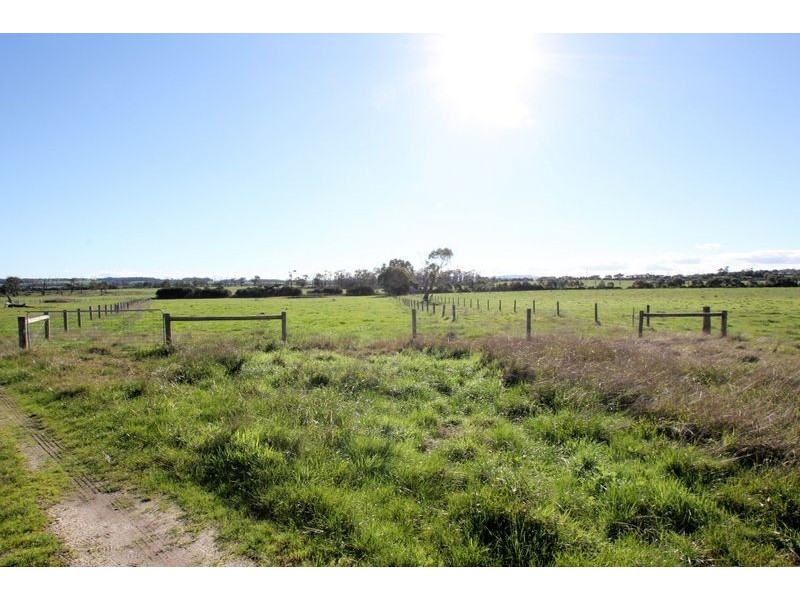 6855 Bass Highway, Inverloch VIC 3996