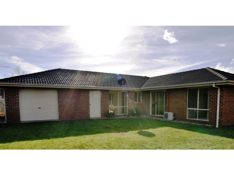 50 Royal Parade, Inverloch VIC 3996