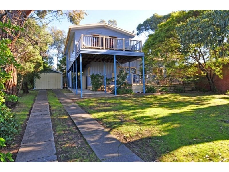 21 Beilby Ave, Inverloch VIC 3996