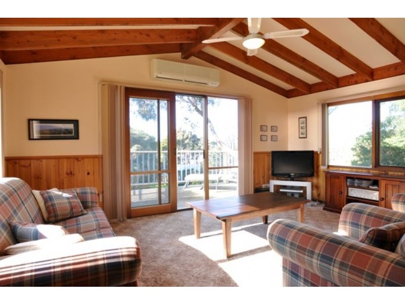 21 Beilby Ave, Inverloch VIC 3996