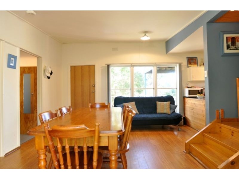 21 Beilby Ave, Inverloch VIC 3996