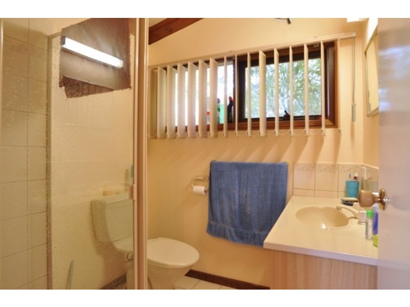 21 Beilby Ave, Inverloch VIC 3996