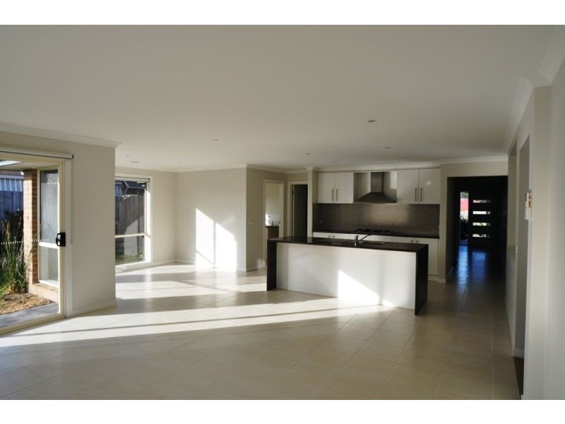 10 Plover Way, Inverloch VIC 3996