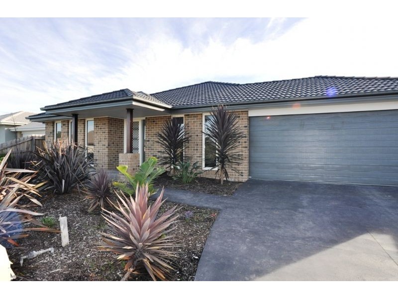 10 Plover Way, Inverloch VIC 3996