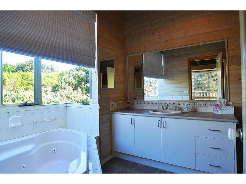 95 Jupiter Blvd, Venus Bay VIC 3956