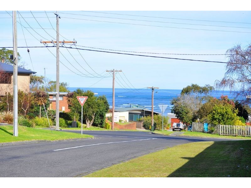 28 Kathryn Close, Inverloch VIC 3996