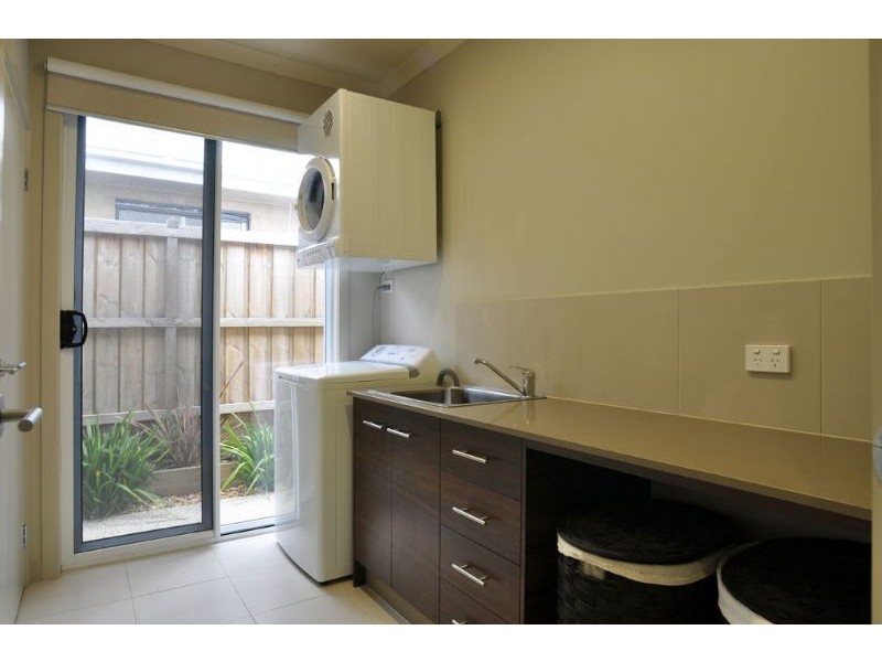 28 Paperbark Plc, Inverloch VIC 3996