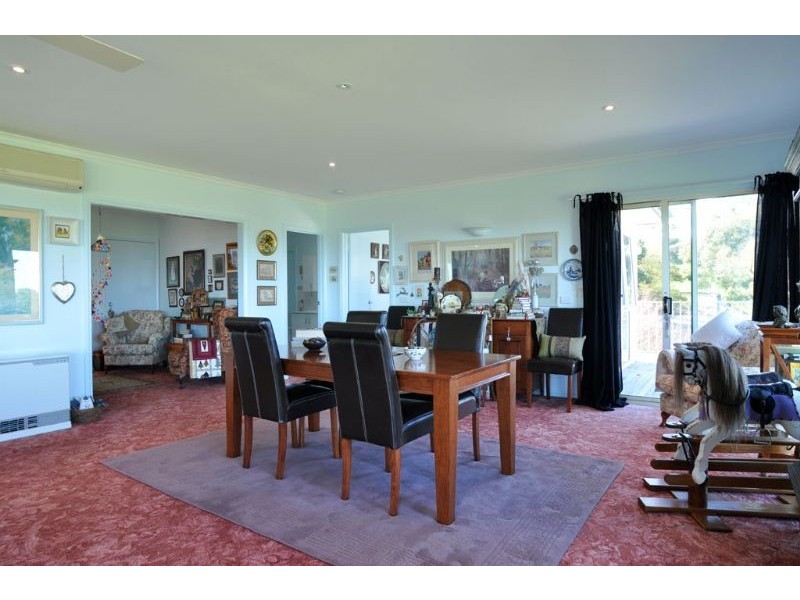 17 Main Road, Outtrim, Inverloch VIC 3996