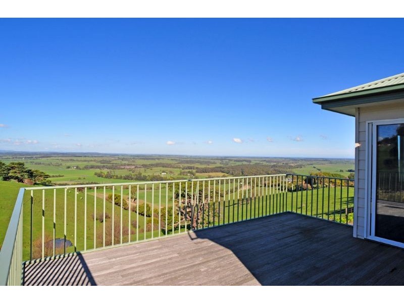 17 Main Road, Outtrim, Inverloch VIC 3996