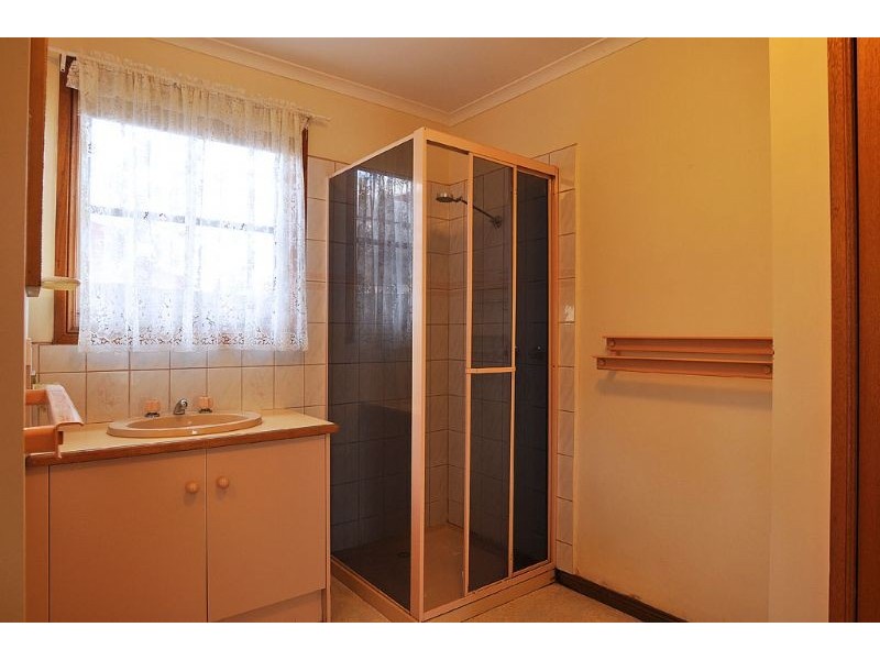 5 Stewart Avenue, Inverloch VIC 3996