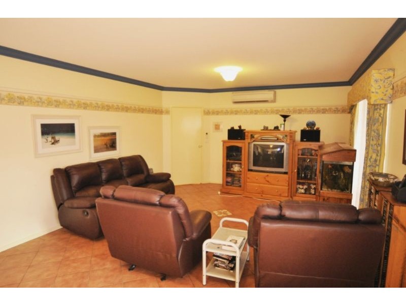 23 Youll Grv, Inverloch VIC 3996
