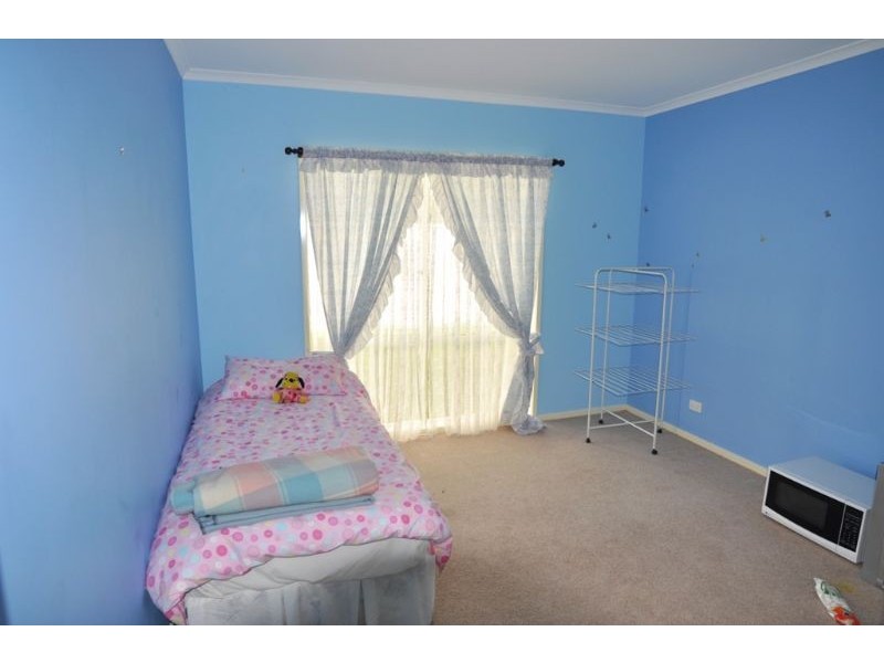23 Youll Grv, Inverloch VIC 3996