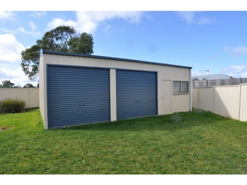 23 Youll Grv, Inverloch VIC 3996