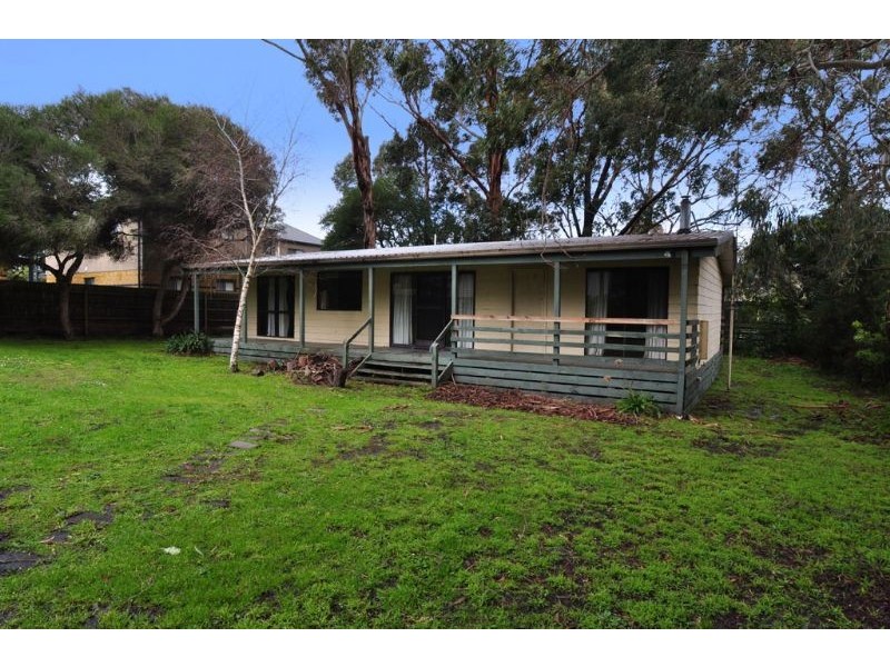 7B Halford St, Inverloch VIC 3996