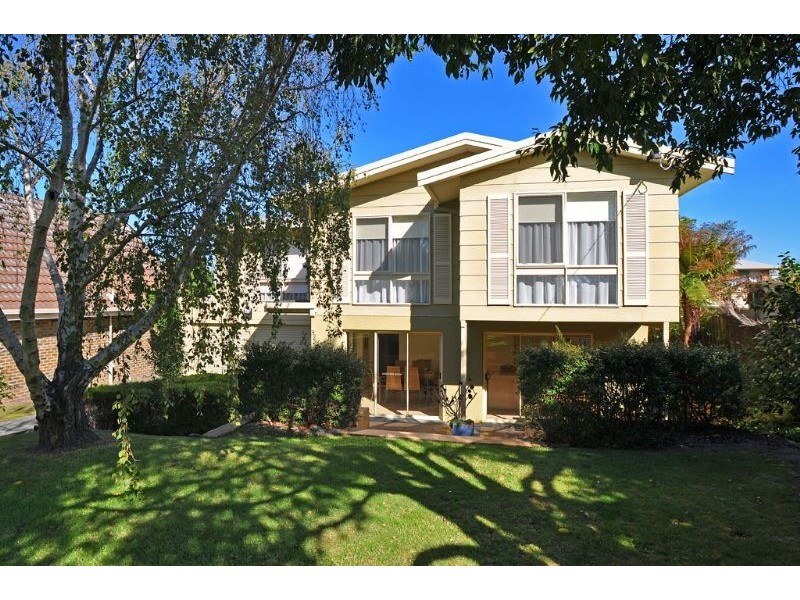 27 Garden Cres, Inverloch VIC 3996