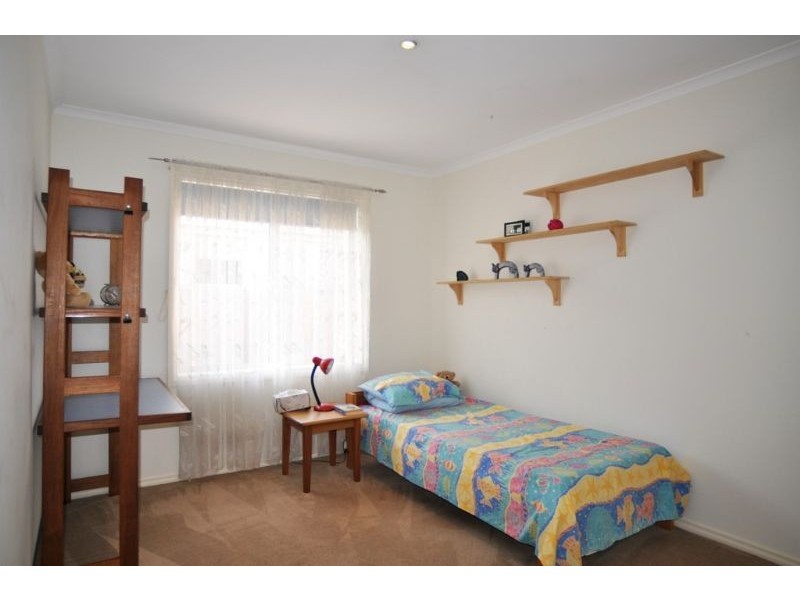 17 Stanley Crt, Inverloch VIC 3996
