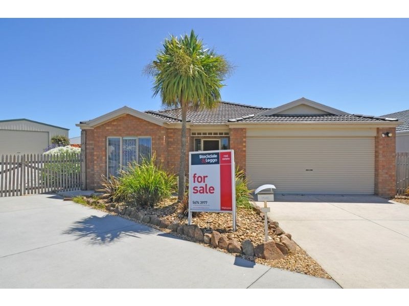 17 Stanley Crt, Inverloch VIC 3996