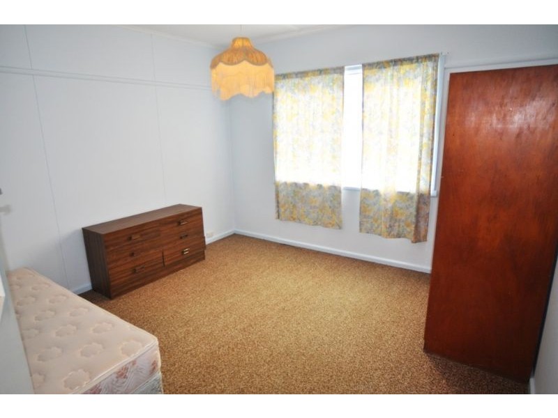 103 Bayview Ave, Inverloch VIC 3996