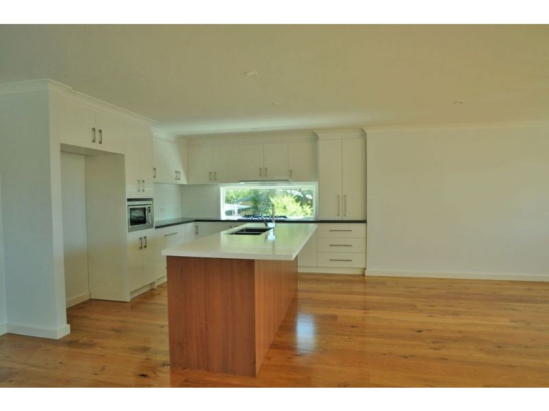 67a & 67b Halford St, Inverloch VIC 3996