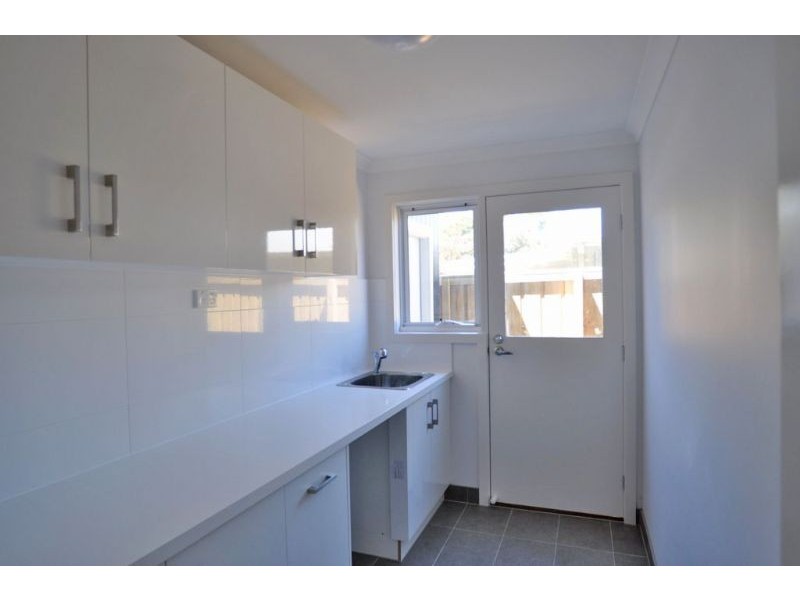 67a & 67b Halford St, Inverloch VIC 3996