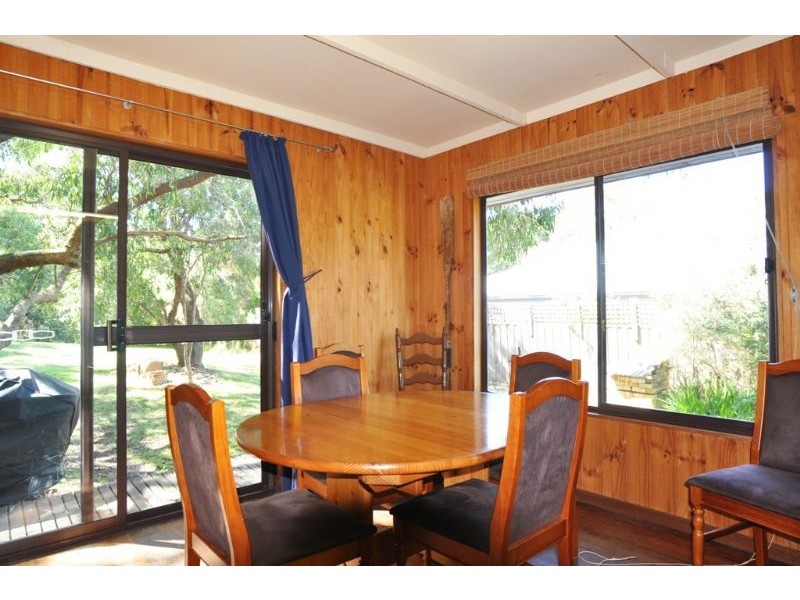 12 Norman Rd, Inverloch VIC 3996